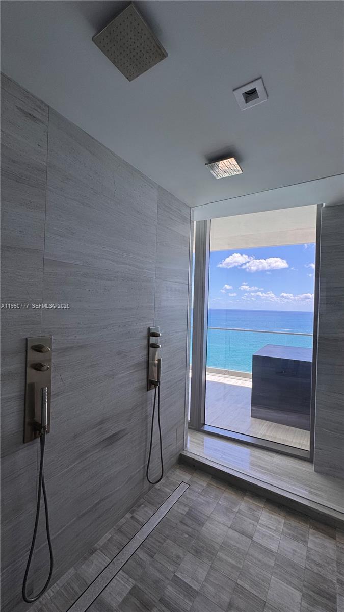 18975 Collins Ave #2500, Sunny Isles Beach FL 33160