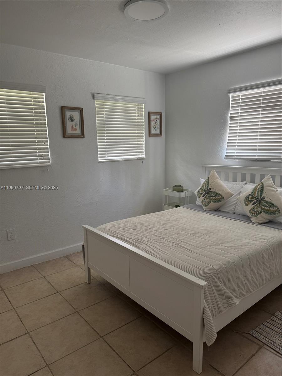 6126 SW 61st St, South Miami FL 33143