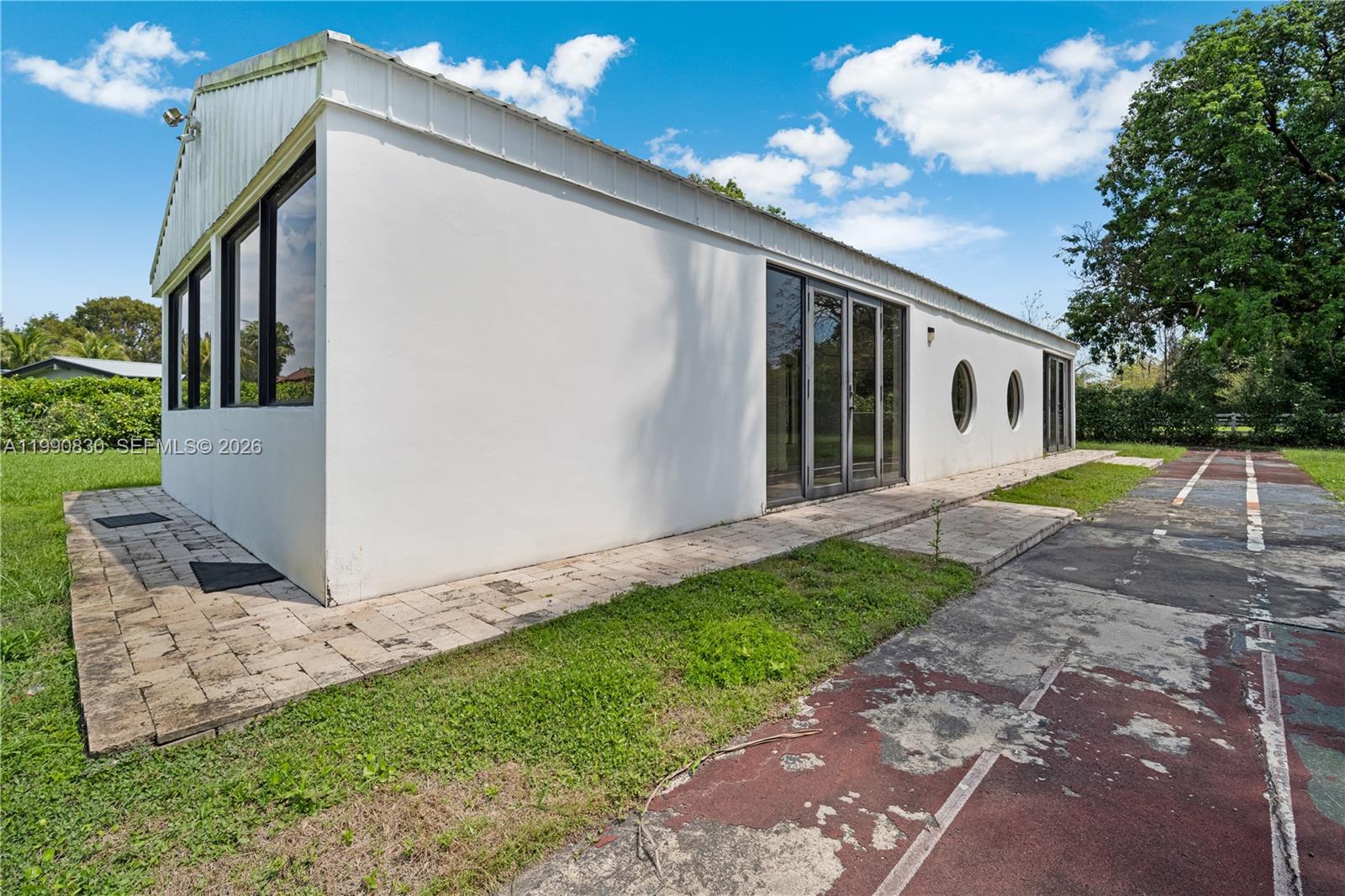 14401 Sunset Ln, Southwest Ranches FL 33330