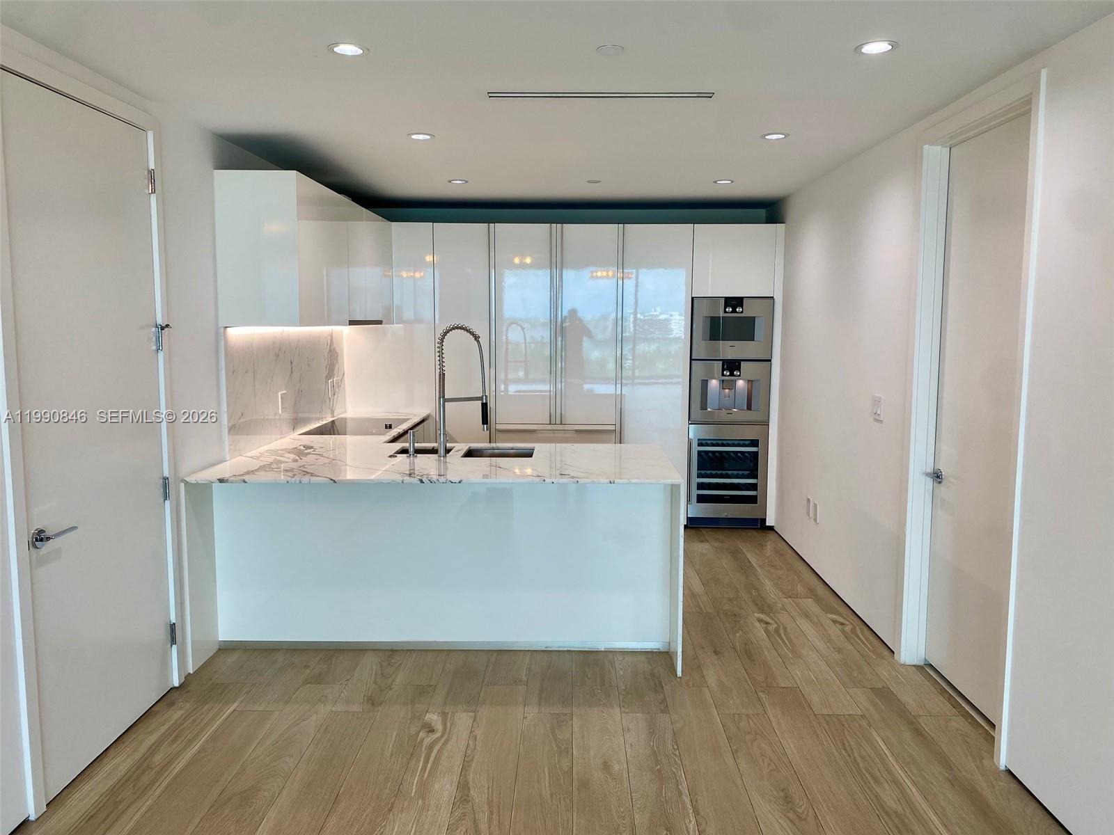10203 Collins Ave #905, Bal Harbour FL 33154