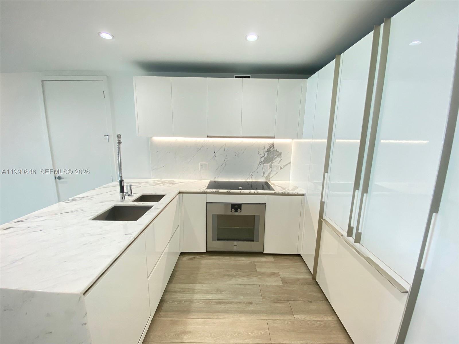 10203 Collins Ave #905, Bal Harbour FL 33154