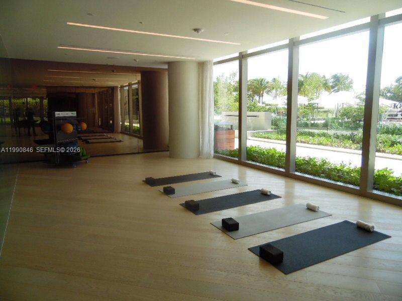 10203 Collins Ave #905, Bal Harbour FL 33154