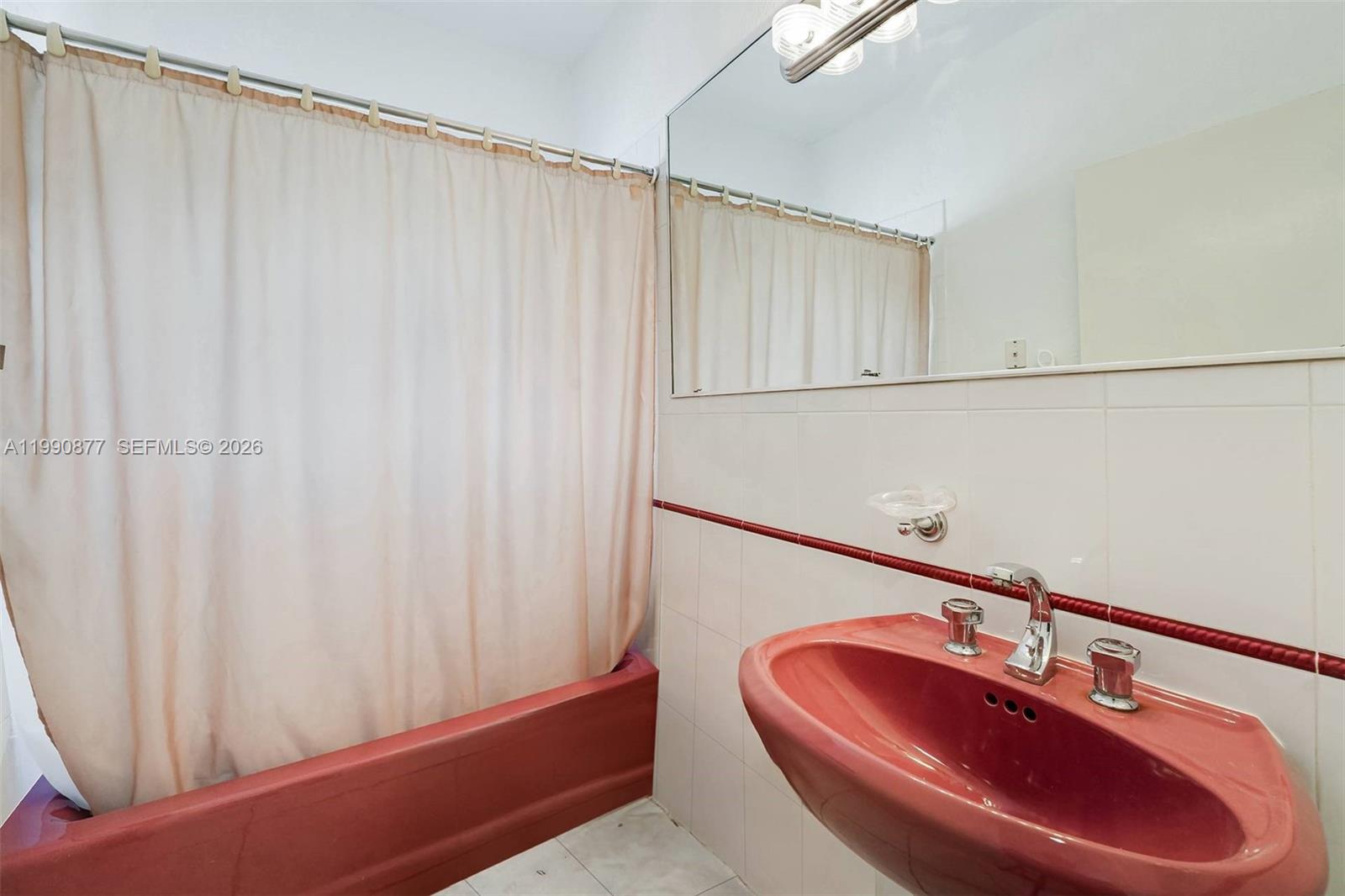 69 S Royal Poinciana Boulevard, Miami Springs FL 33166