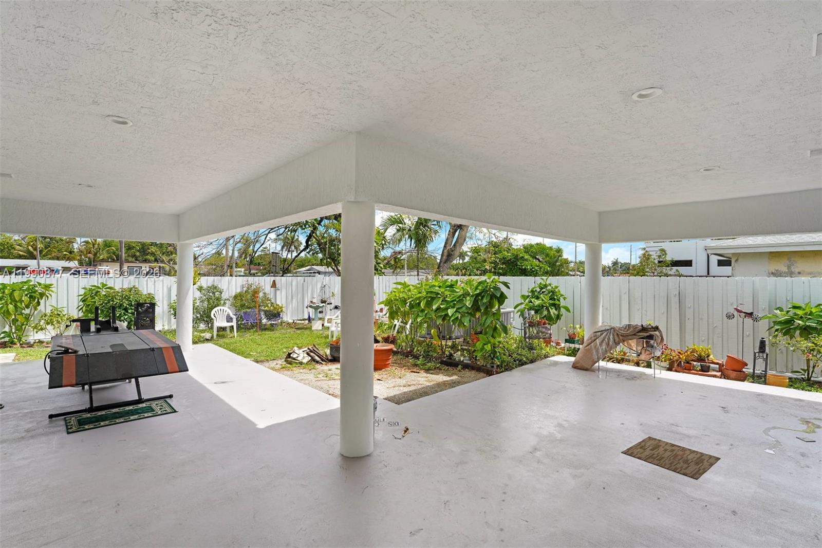69 S Royal Poinciana Boulevard, Miami Springs FL 33166