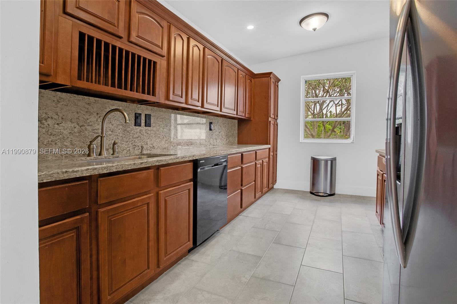 6339 SW 32nd St, Miami FL 33155
