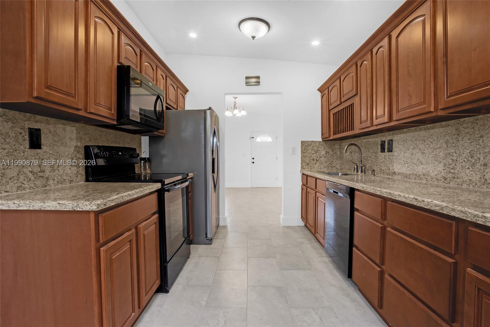 6339 SW 32nd St, Miami FL 33155