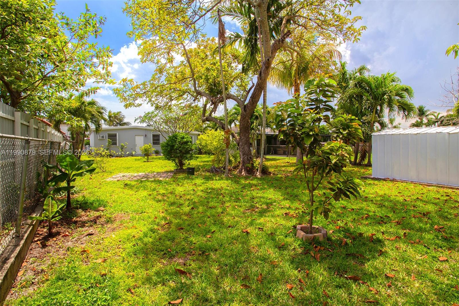 6339 SW 32nd St, Miami FL 33155