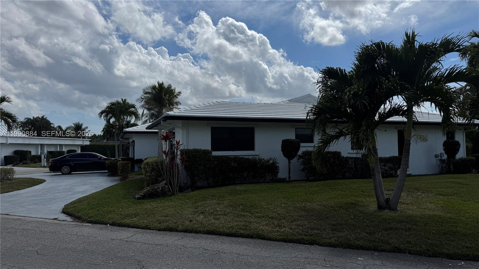 4905 Bayberry Ln, Tamarac FL 33319