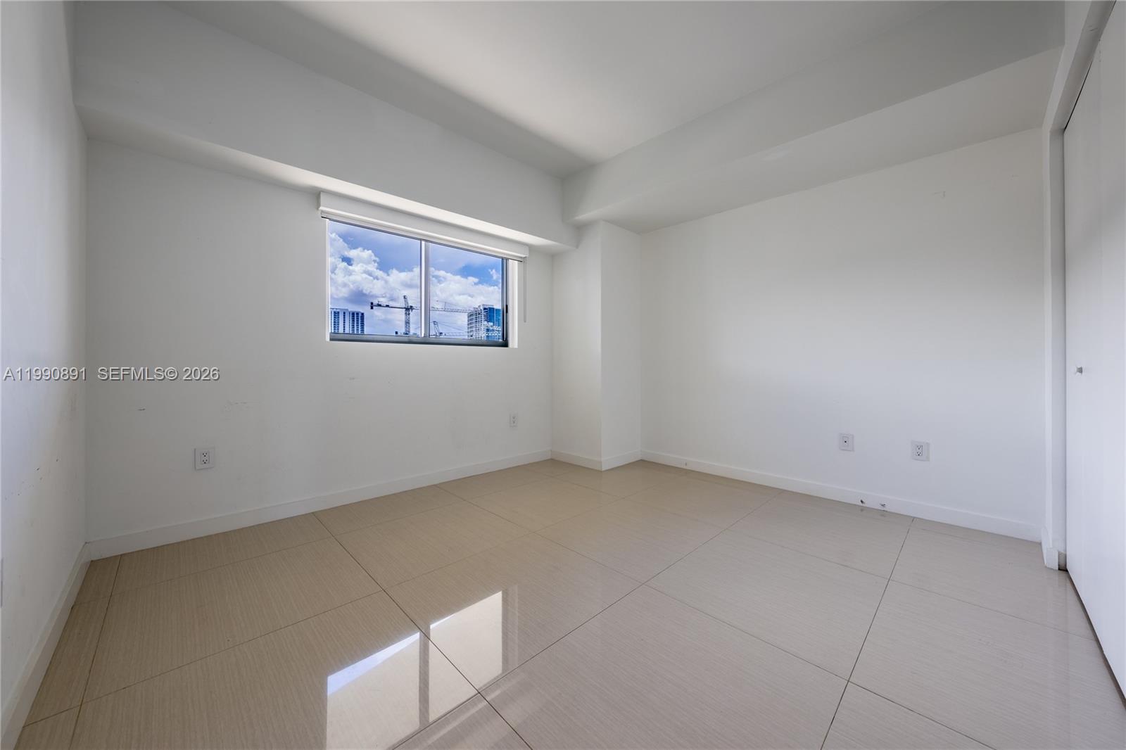 460 NE 28th St #707, Miami FL 33137