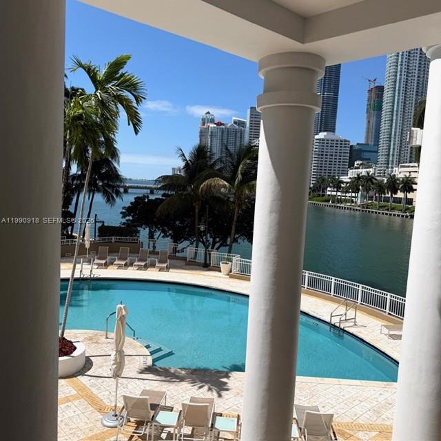 801 Brickell Key Blvd #3008, Miami FL 33131