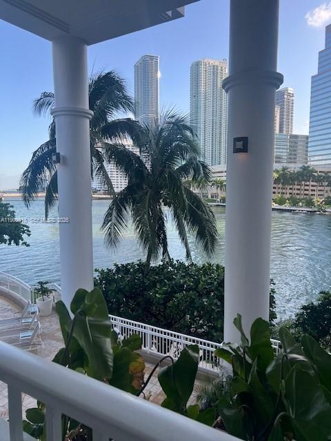 801 Brickell Key Blvd #3008, Miami FL 33131