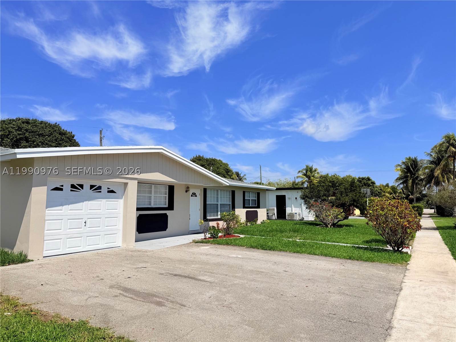 4731 NW 11th St, Lauderhill FL 33313