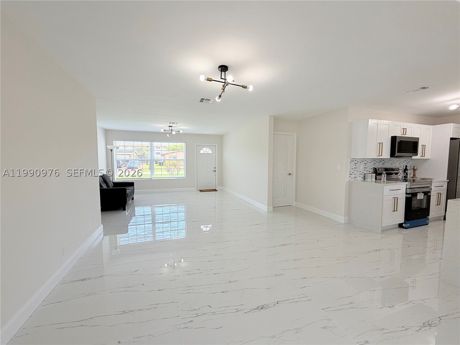4731 NW 11th St, Lauderhill FL 33313