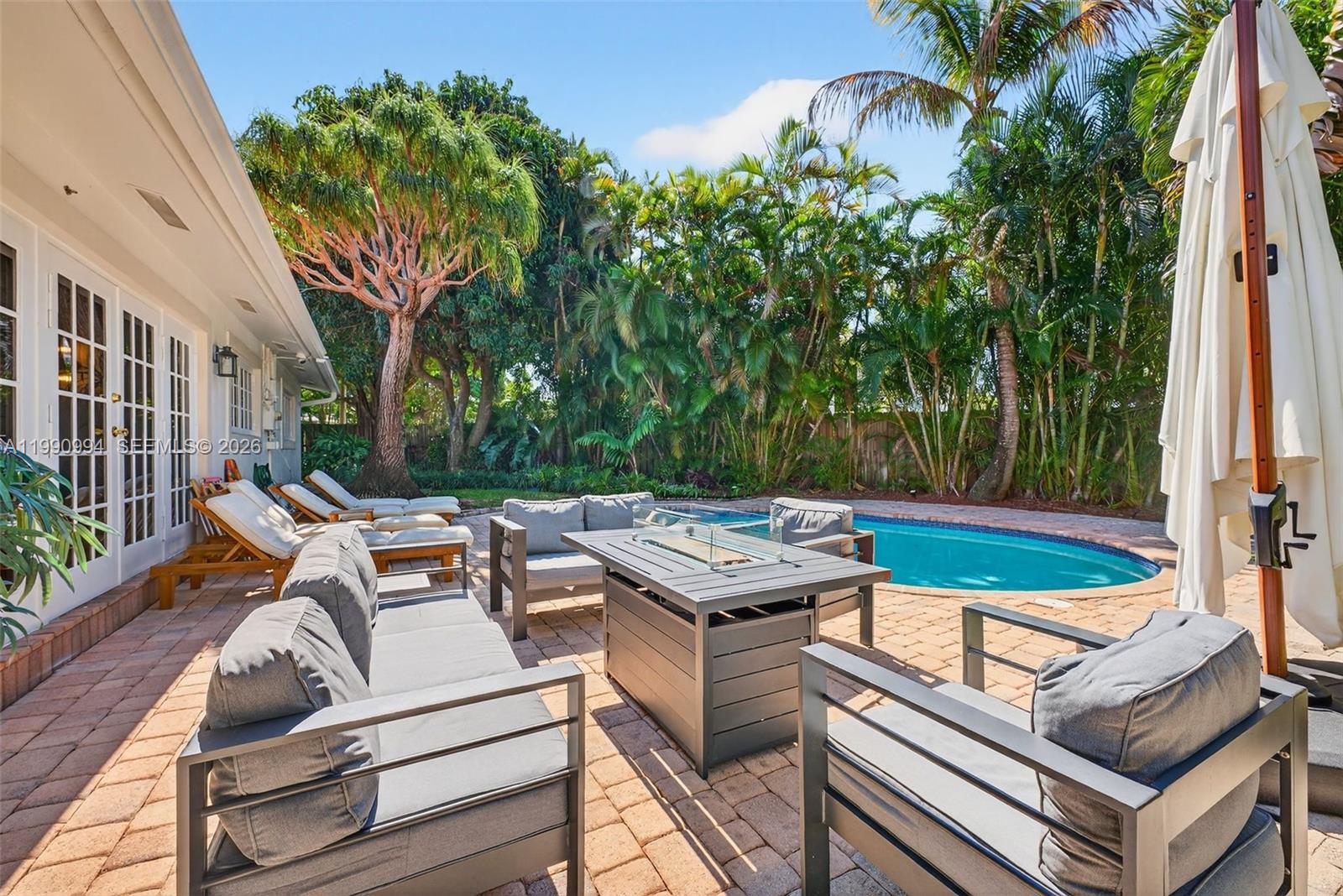 1661 Bel Air Ave, Lauderdale By The Sea FL 33062