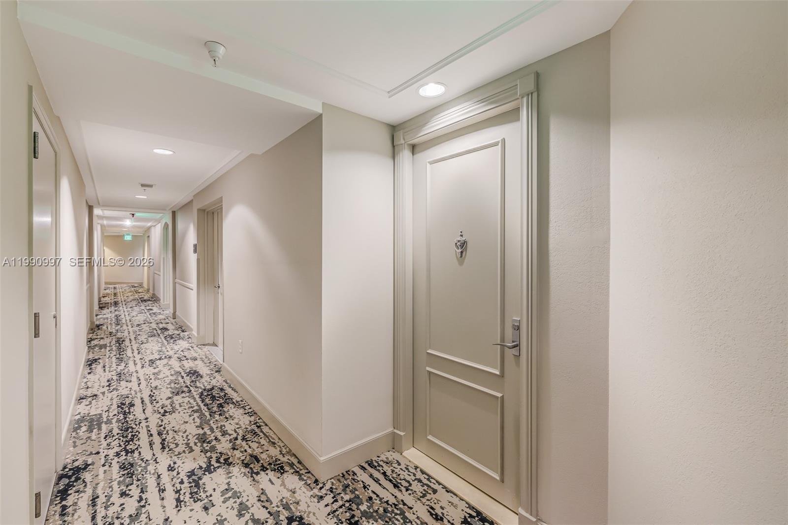 888 Brickell Key Dr #807, Miami FL 33131