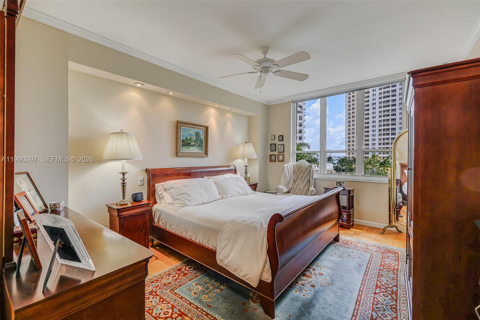 888 Brickell Key Dr #807, Miami FL 33131