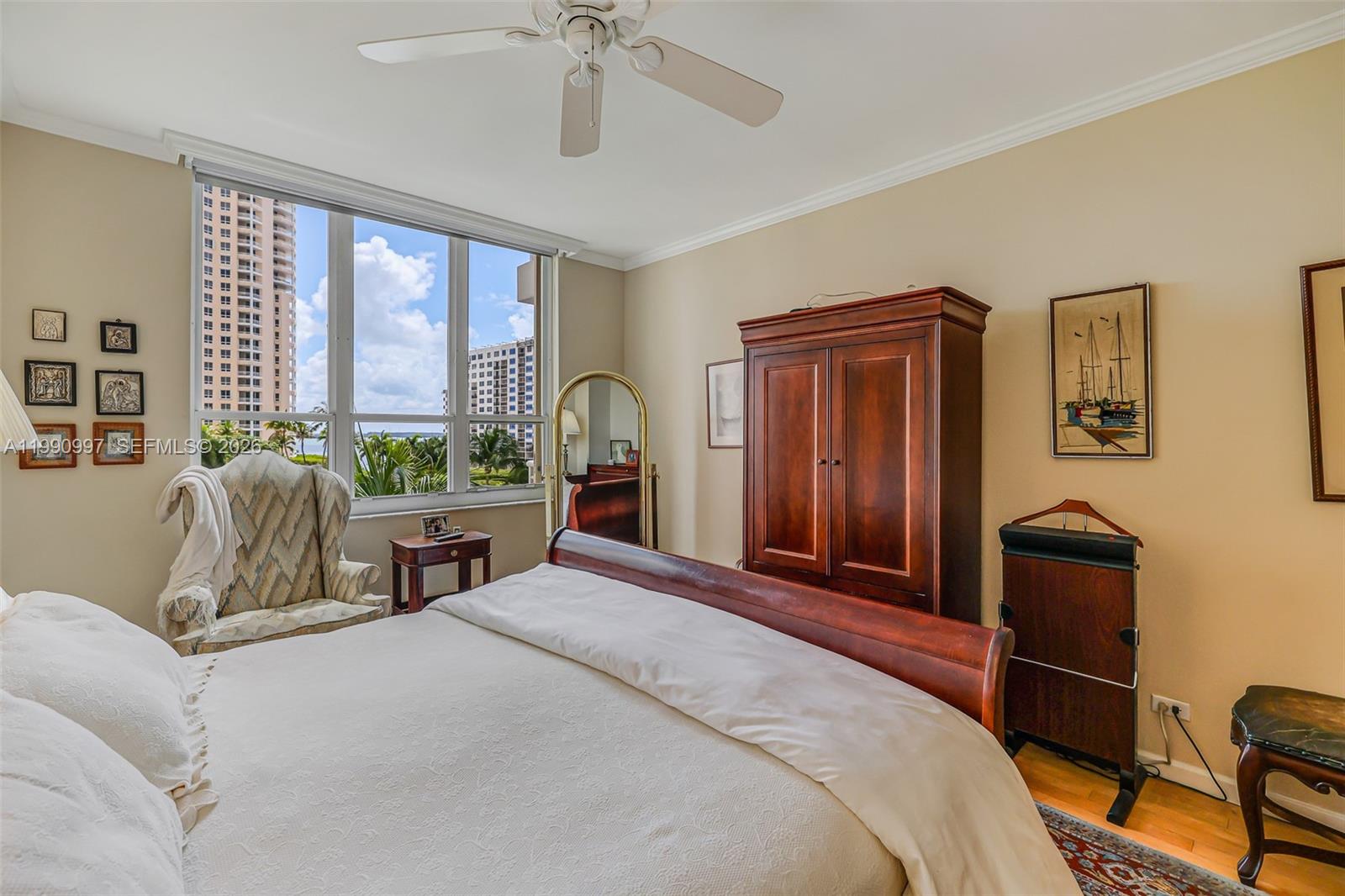 888 Brickell Key Dr #807, Miami FL 33131