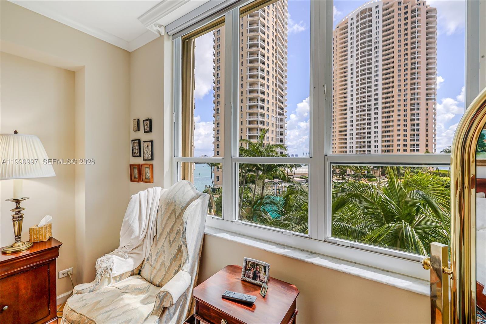 888 Brickell Key Dr #807, Miami FL 33131