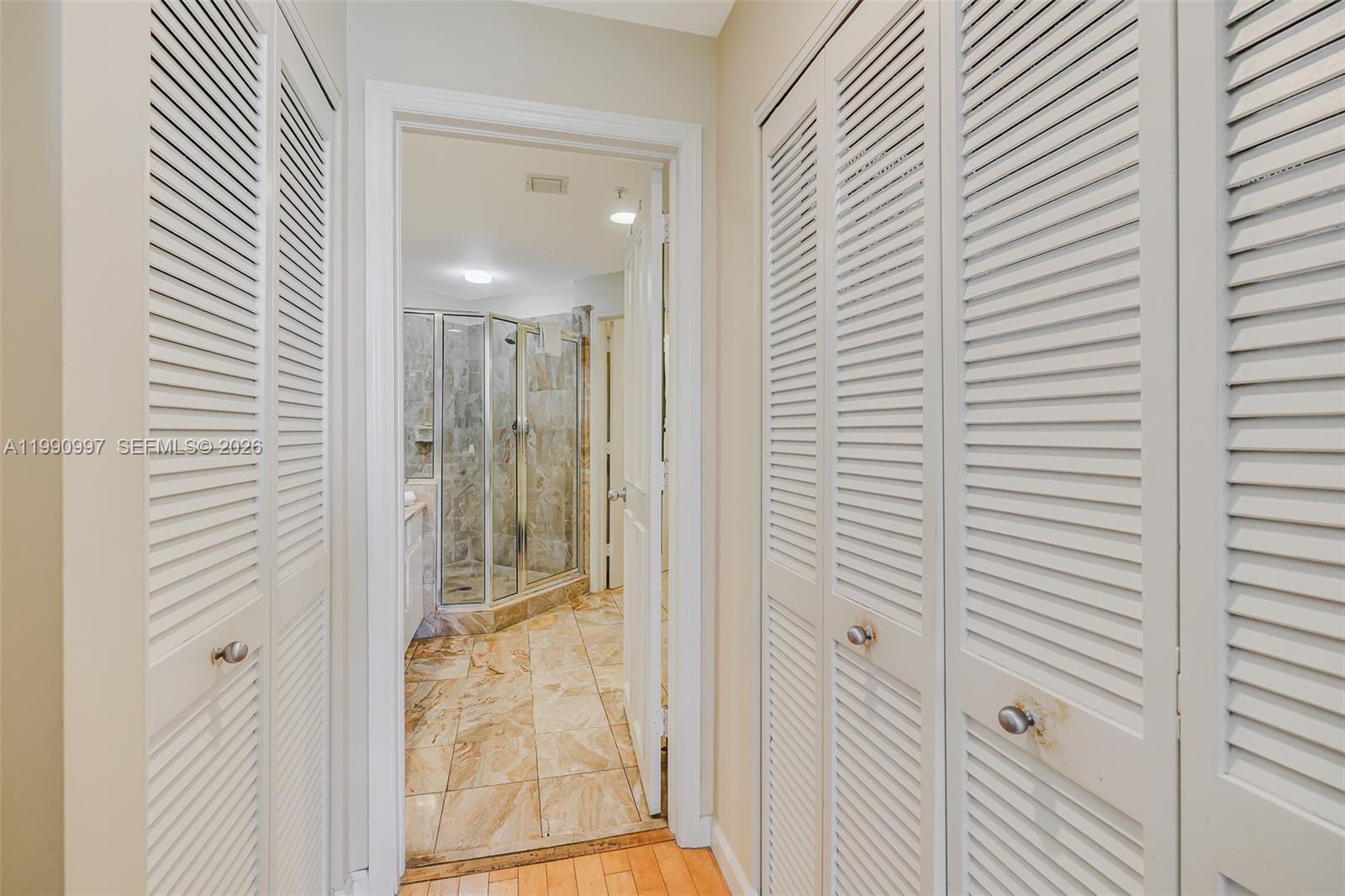 888 Brickell Key Dr #807, Miami FL 33131