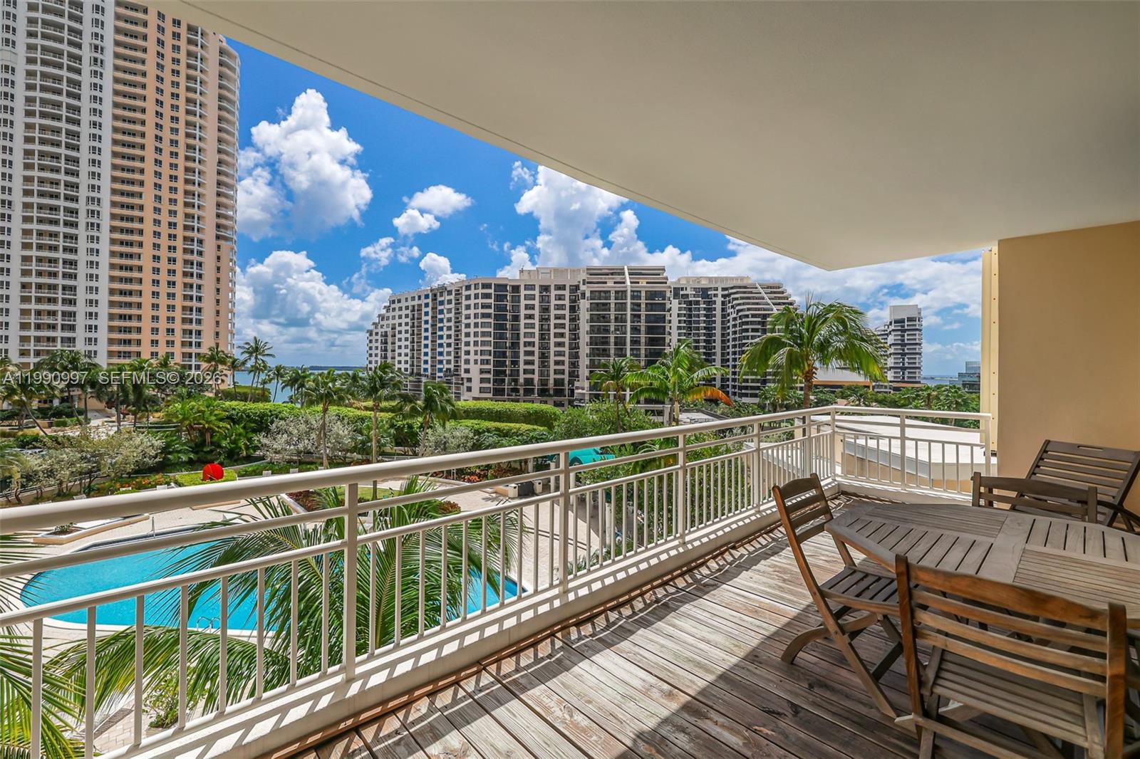 888 Brickell Key Dr #807, Miami FL 33131