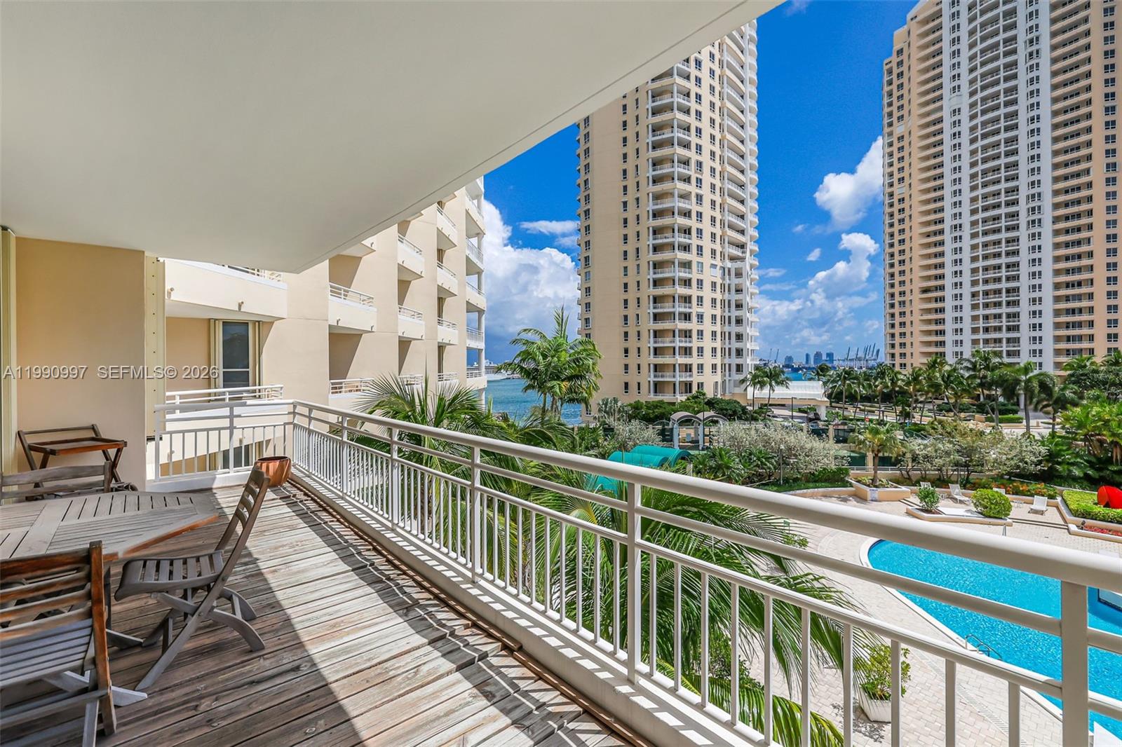 888 Brickell Key Dr #807, Miami FL 33131