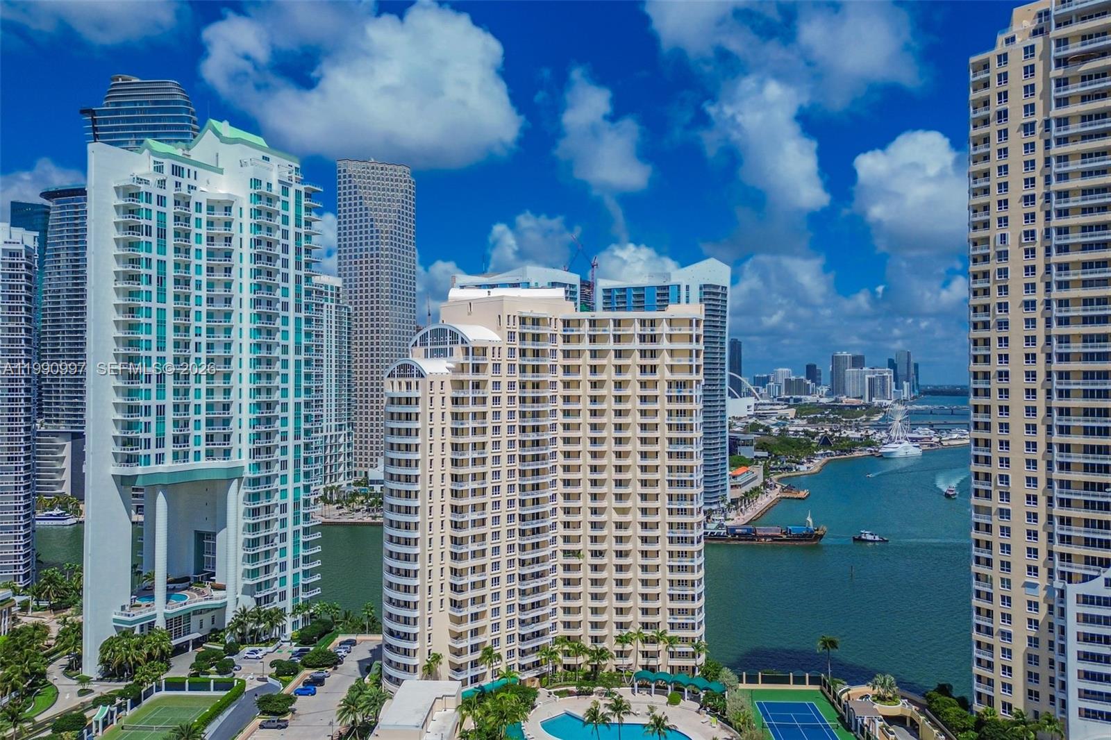 888 Brickell Key Dr #807, Miami FL 33131