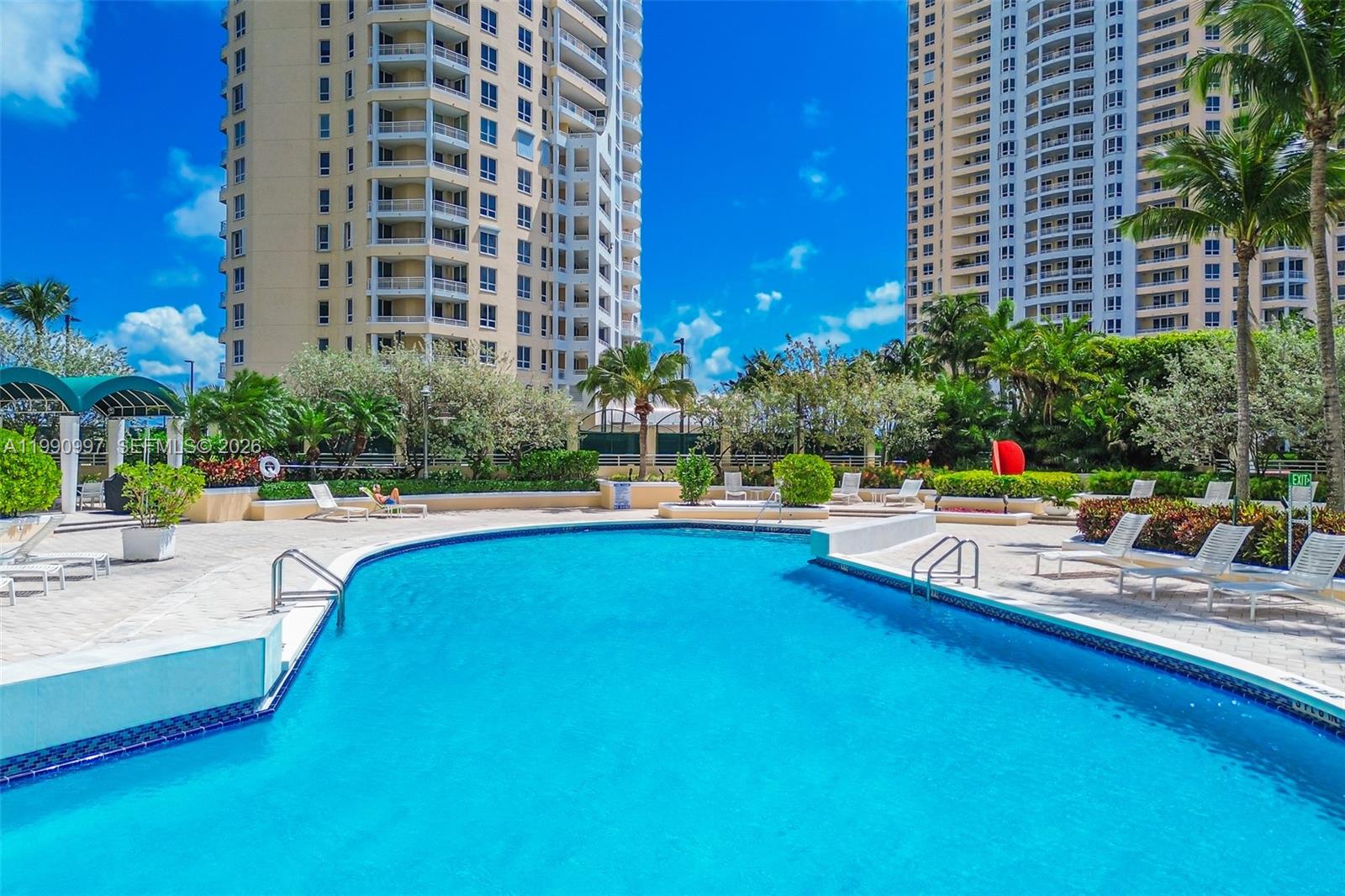 888 Brickell Key Dr #807, Miami FL 33131
