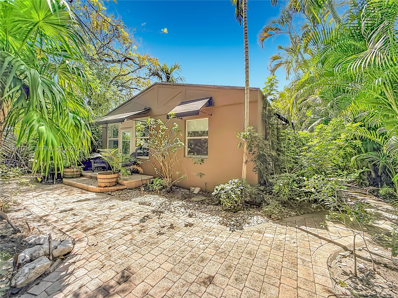 1419 NE 4th Ct, Fort Lauderdale FL 33301