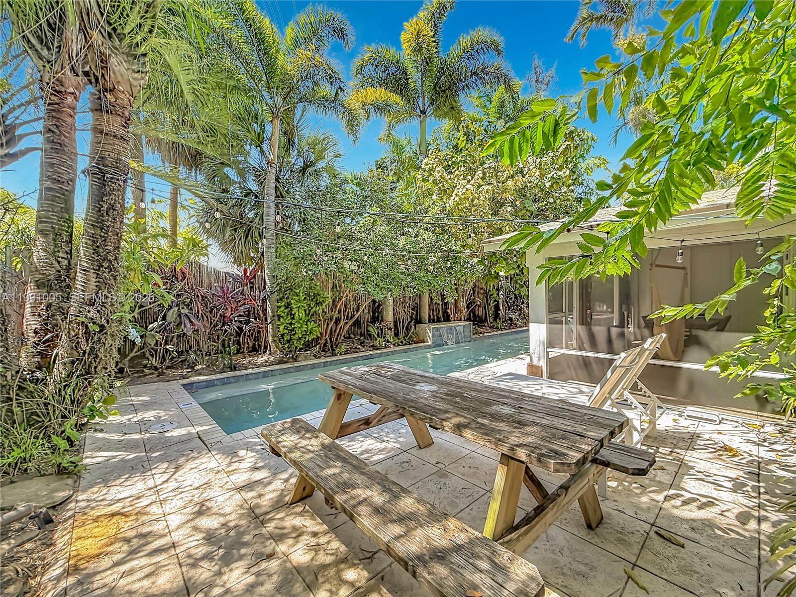 1419 NE 4th Ct, Fort Lauderdale FL 33301