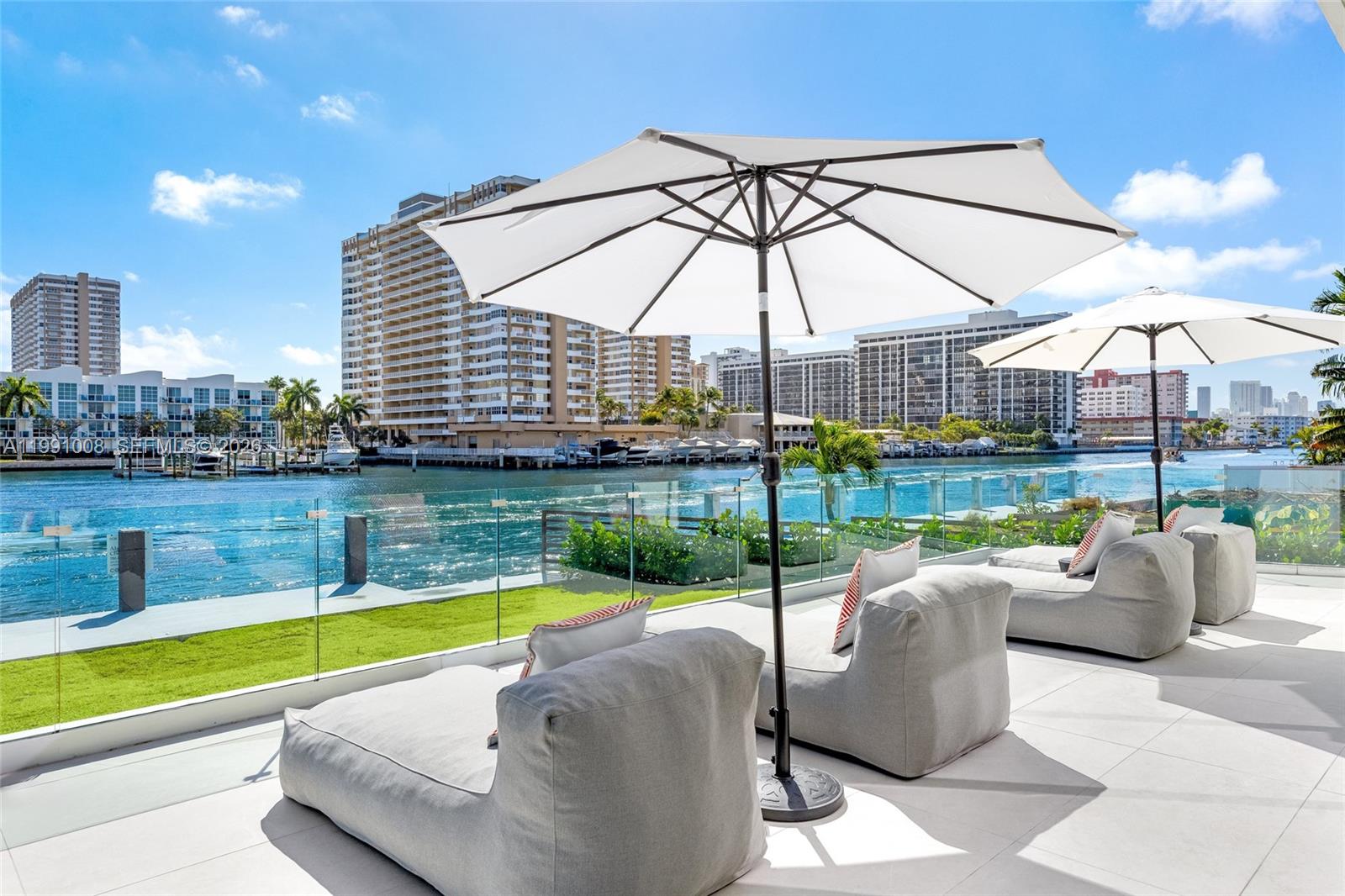 503 Palm Dr, Hallandale Beach FL 33009