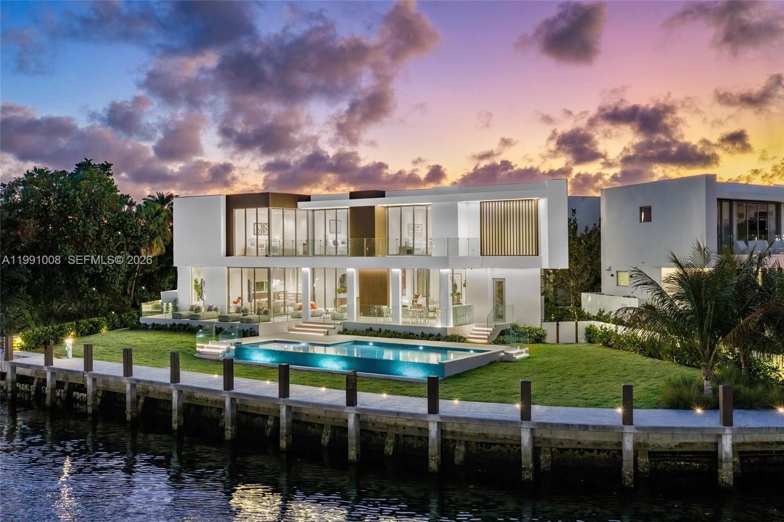 503 Palm Dr, Hallandale Beach FL 33009
