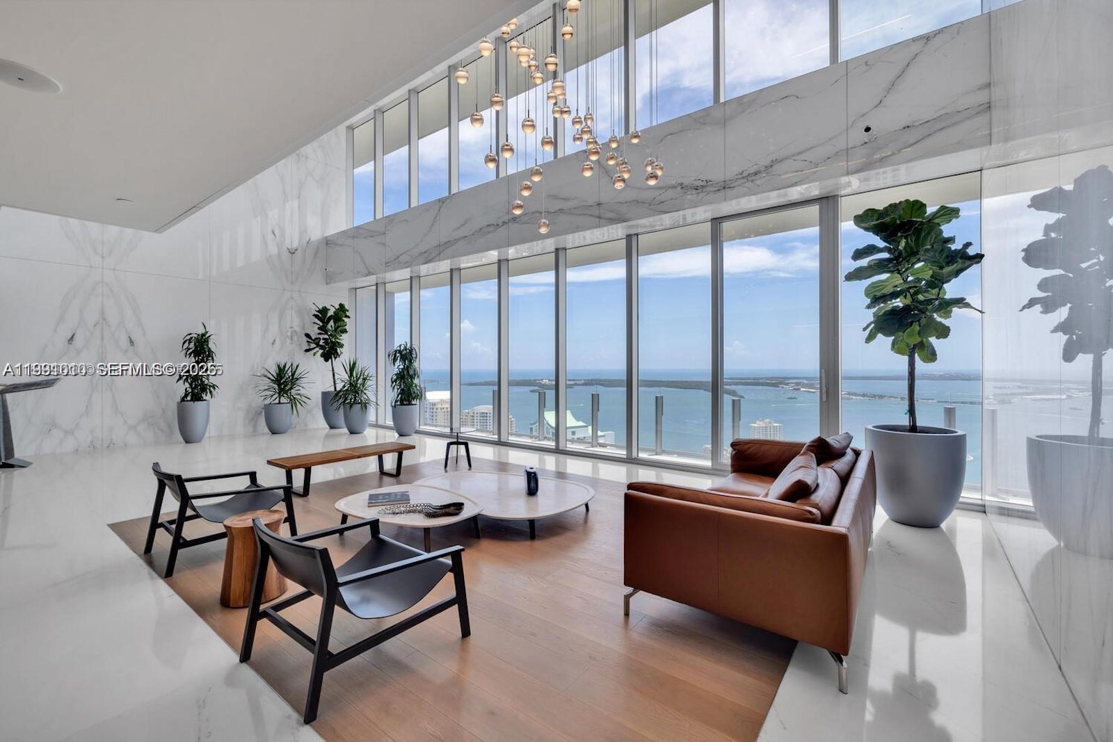 300 Biscayne Boulevard Way #1902E, Miami FL 33131