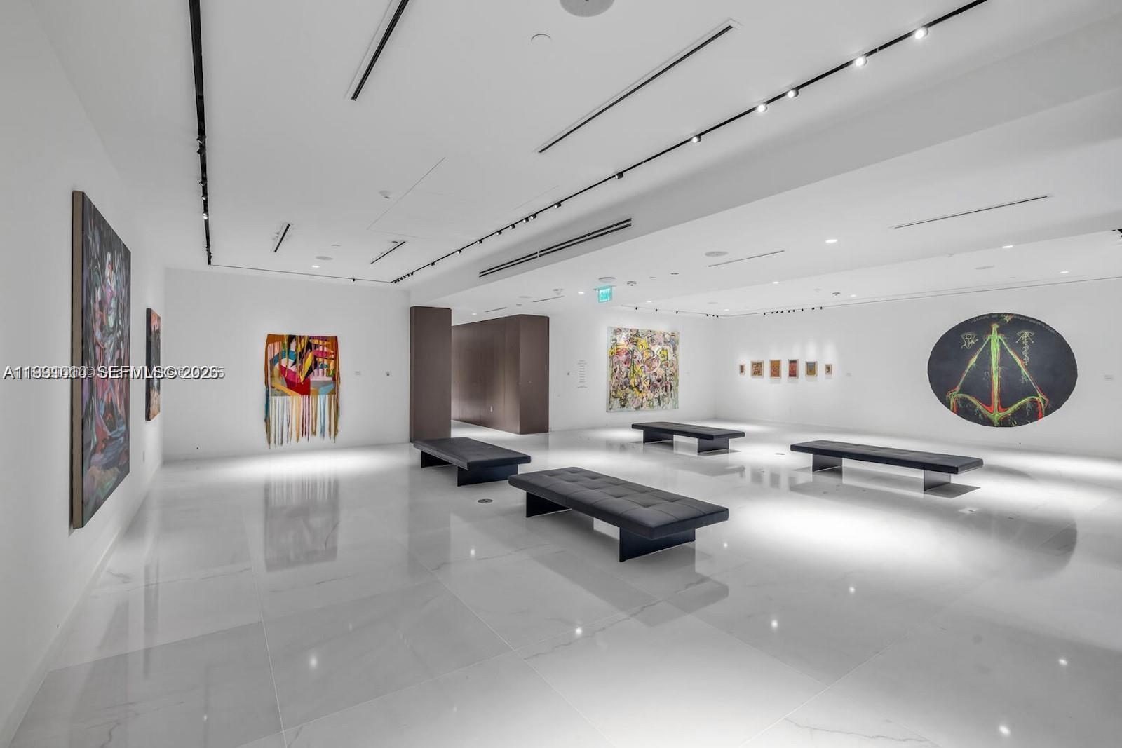 300 Biscayne Boulevard Way #1902E, Miami FL 33131