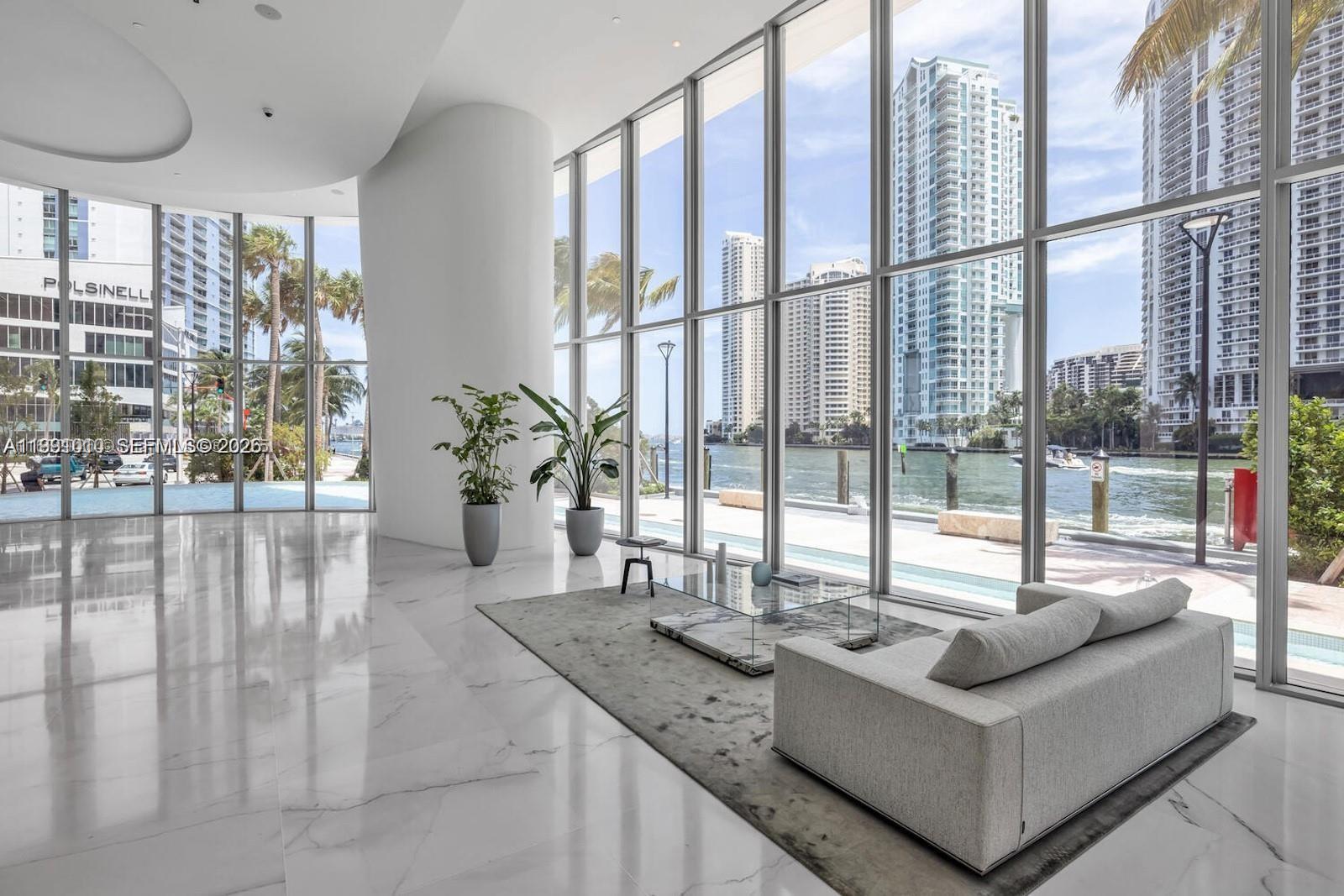 300 Biscayne Boulevard Way #1902E, Miami FL 33131