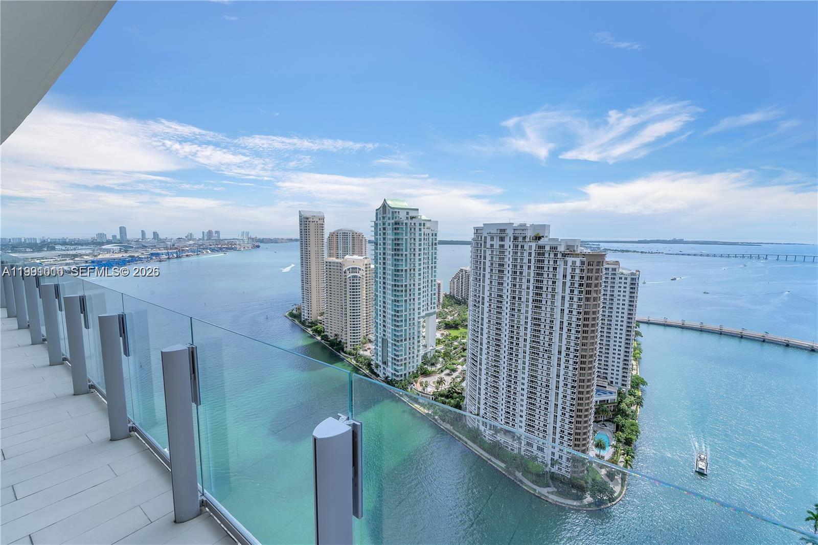 300 Biscayne Boulevard Way #1902E, Miami FL 33131