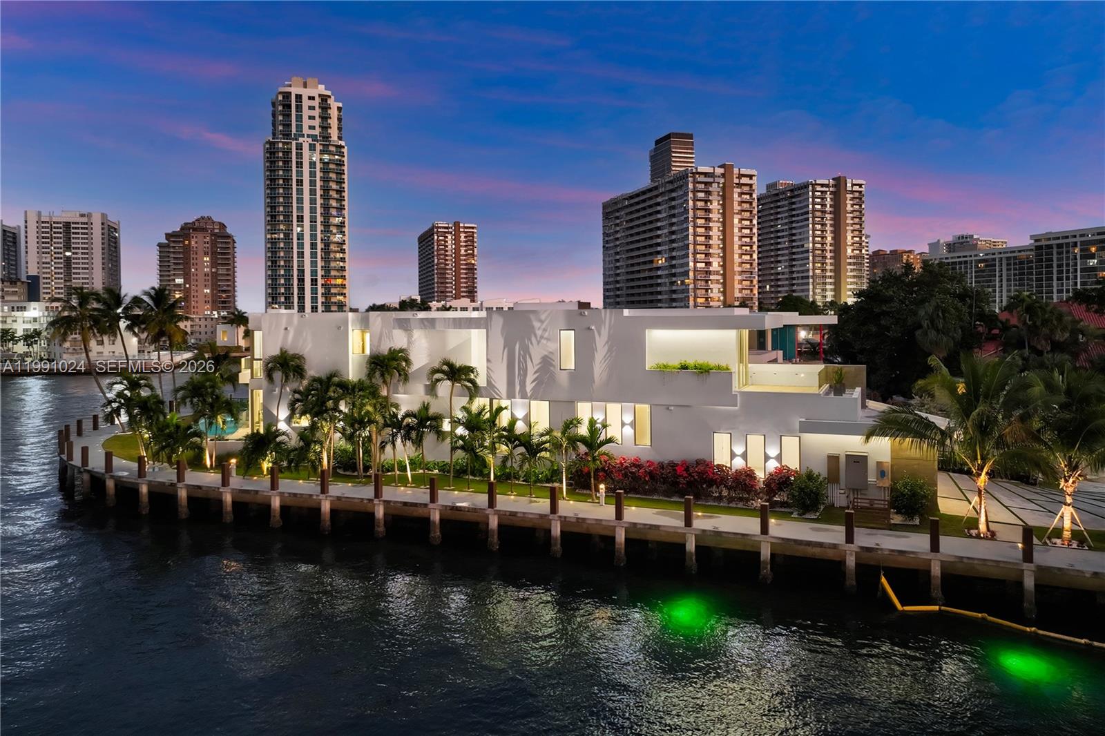 501 Palm Dr, Hallandale Beach FL 33009