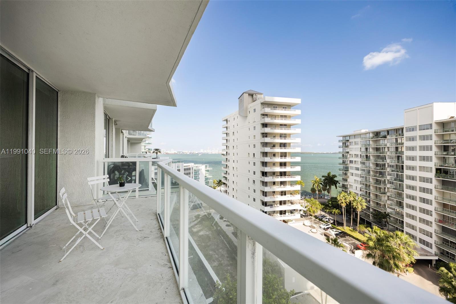 218 SE 14th St #1007, Miami FL 33131