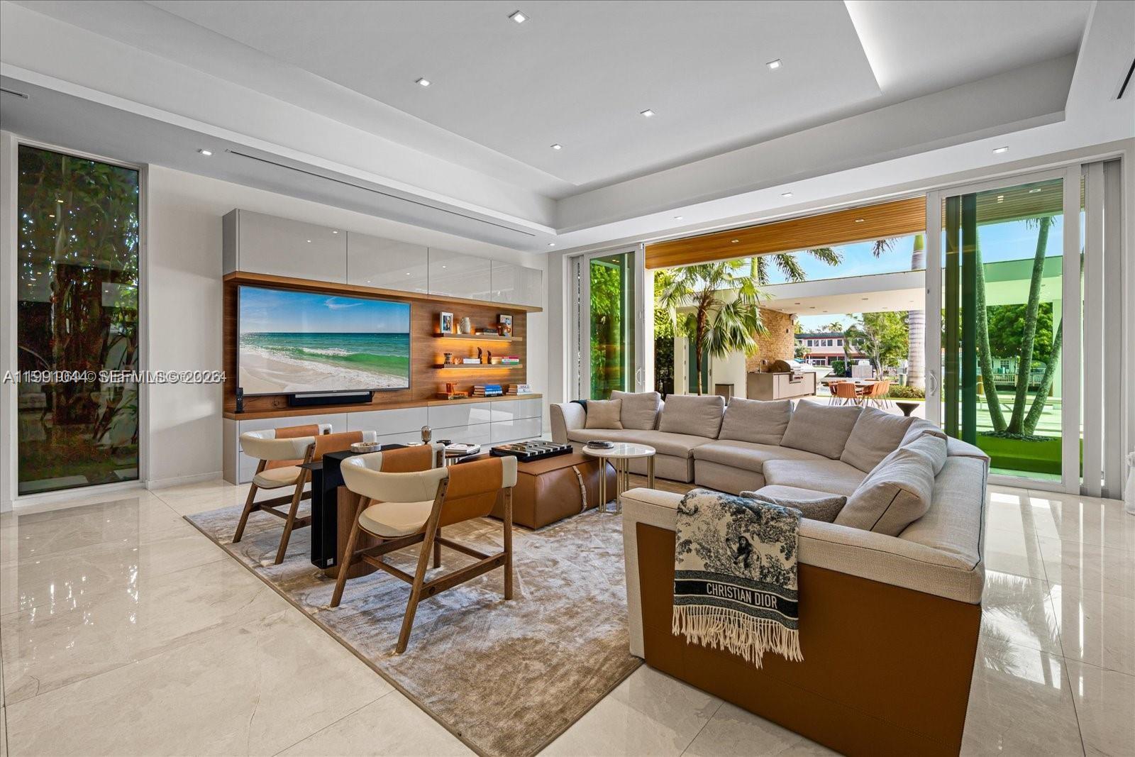 3465 N Meridian Ave #0, Miami Beach FL 33140