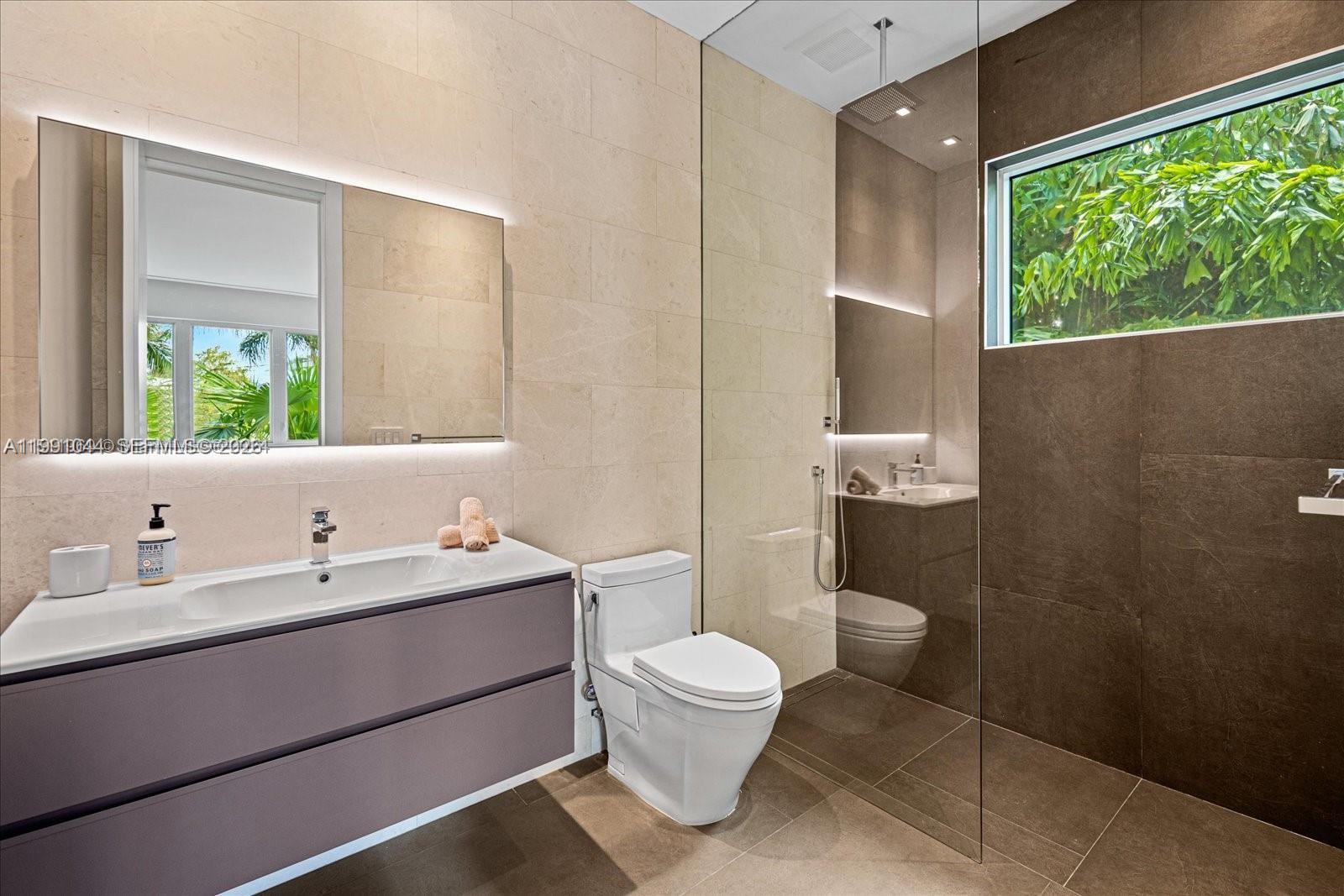 3465 N Meridian Ave #0, Miami Beach FL 33140