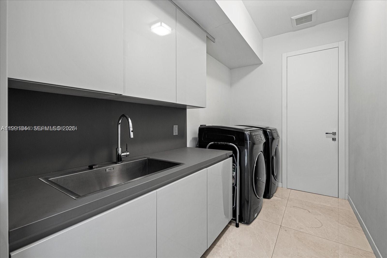 3465 N Meridian Ave #0, Miami Beach FL 33140