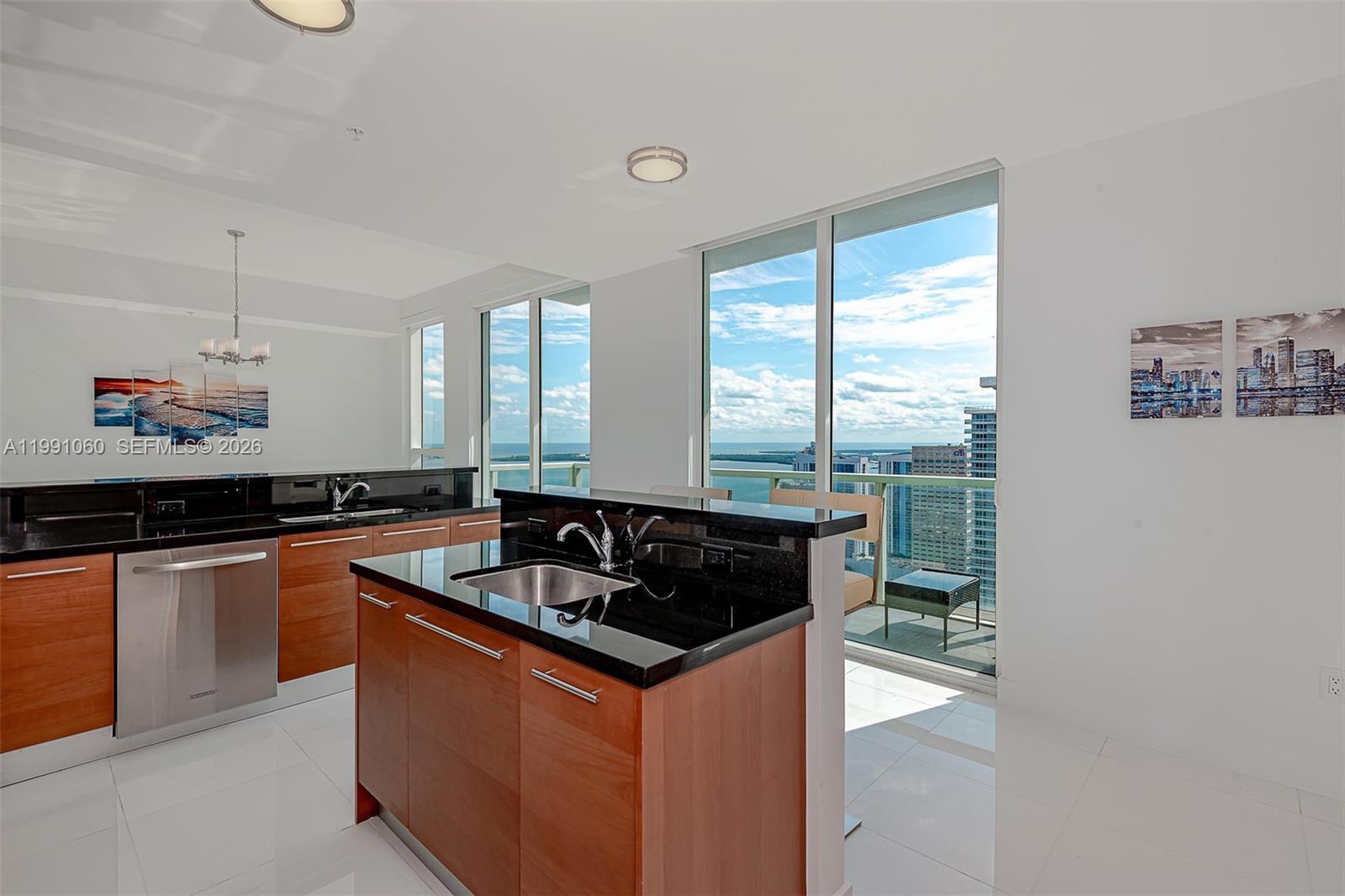 244 Biscayne Blvd #UPH-4907, Miami FL 33132