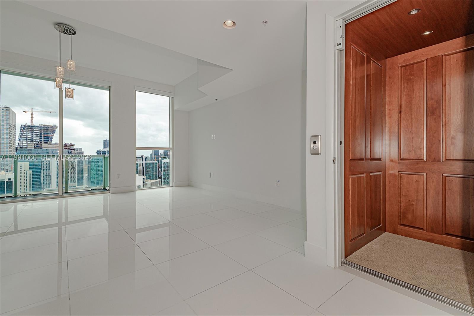 244 Biscayne Blvd #UPH-4907, Miami FL 33132