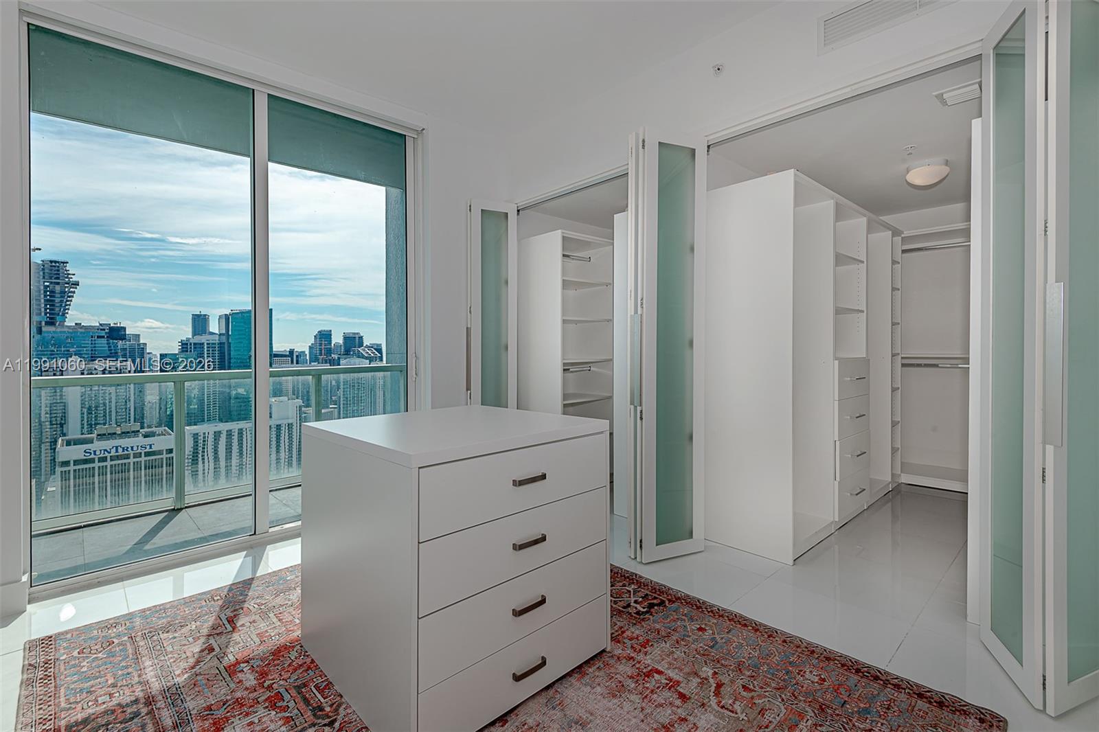 244 Biscayne Blvd #UPH-4907, Miami FL 33132