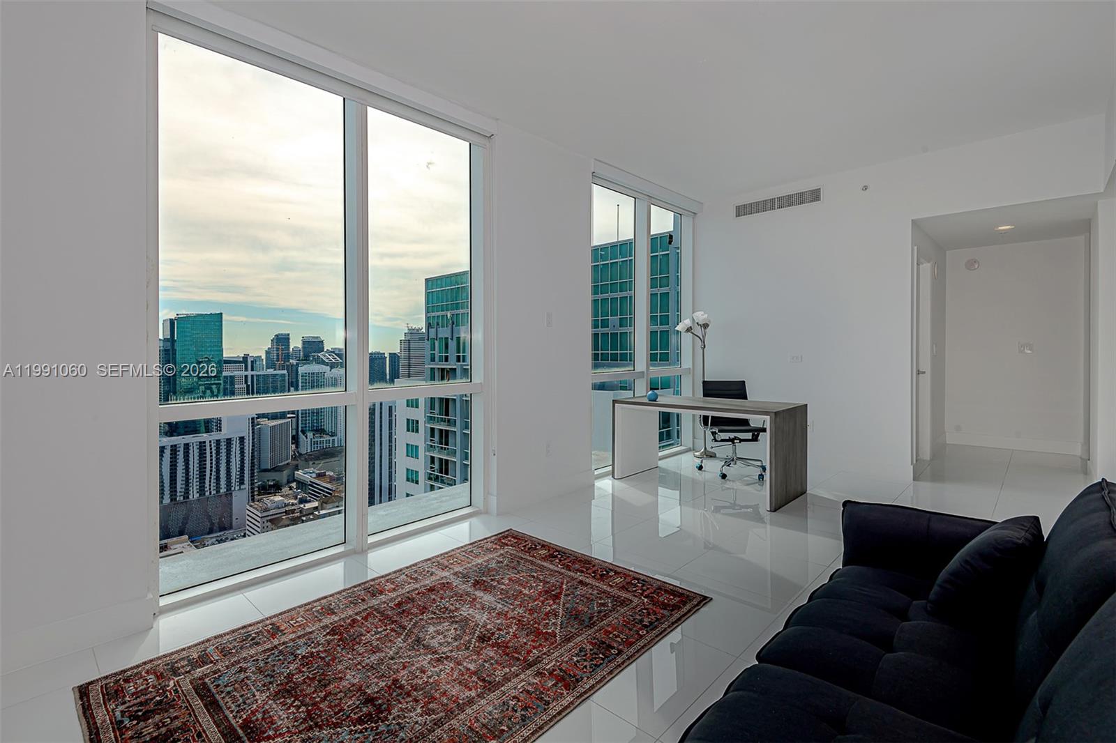 244 Biscayne Blvd #UPH-4907, Miami FL 33132