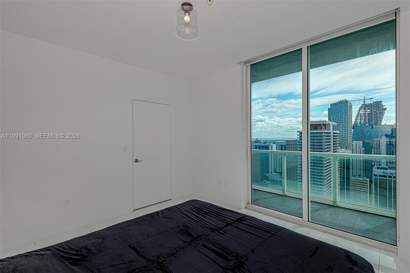 244 Biscayne Blvd #UPH-4907, Miami FL 33132