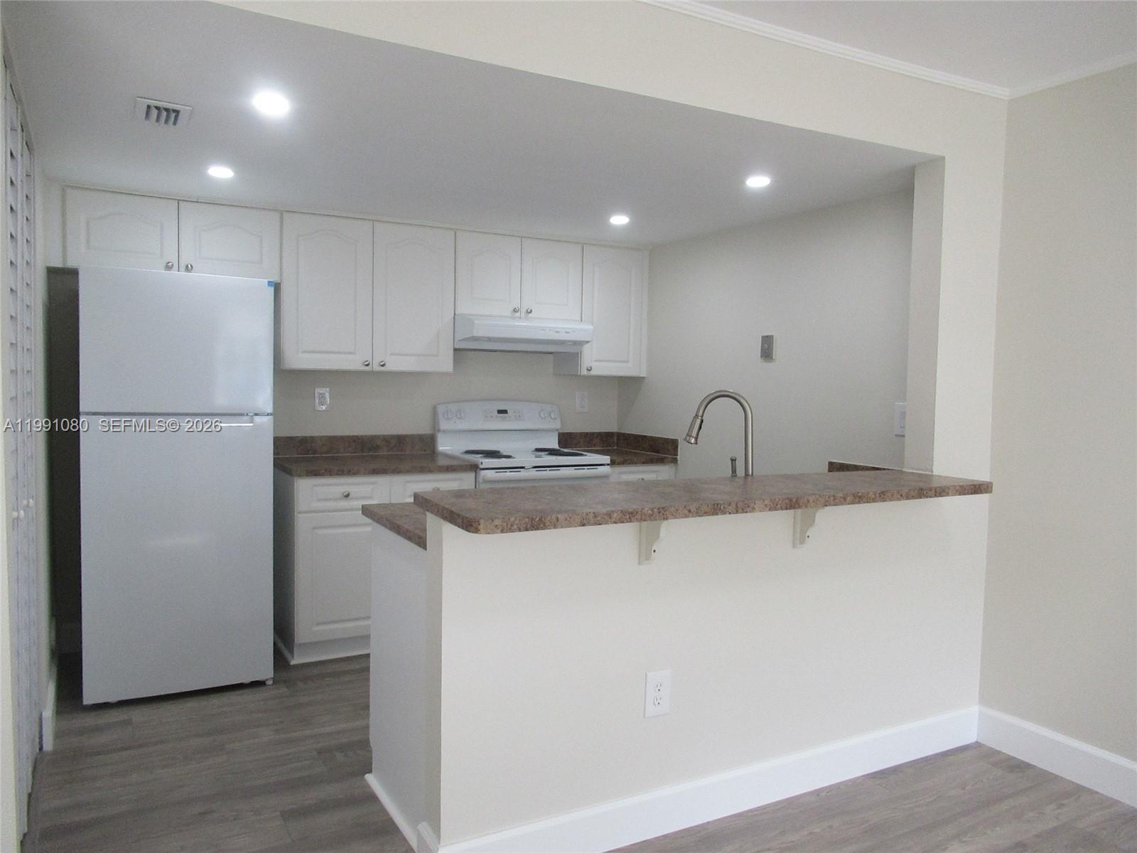 6825 SW 45th Ln #12, Miami FL 33155