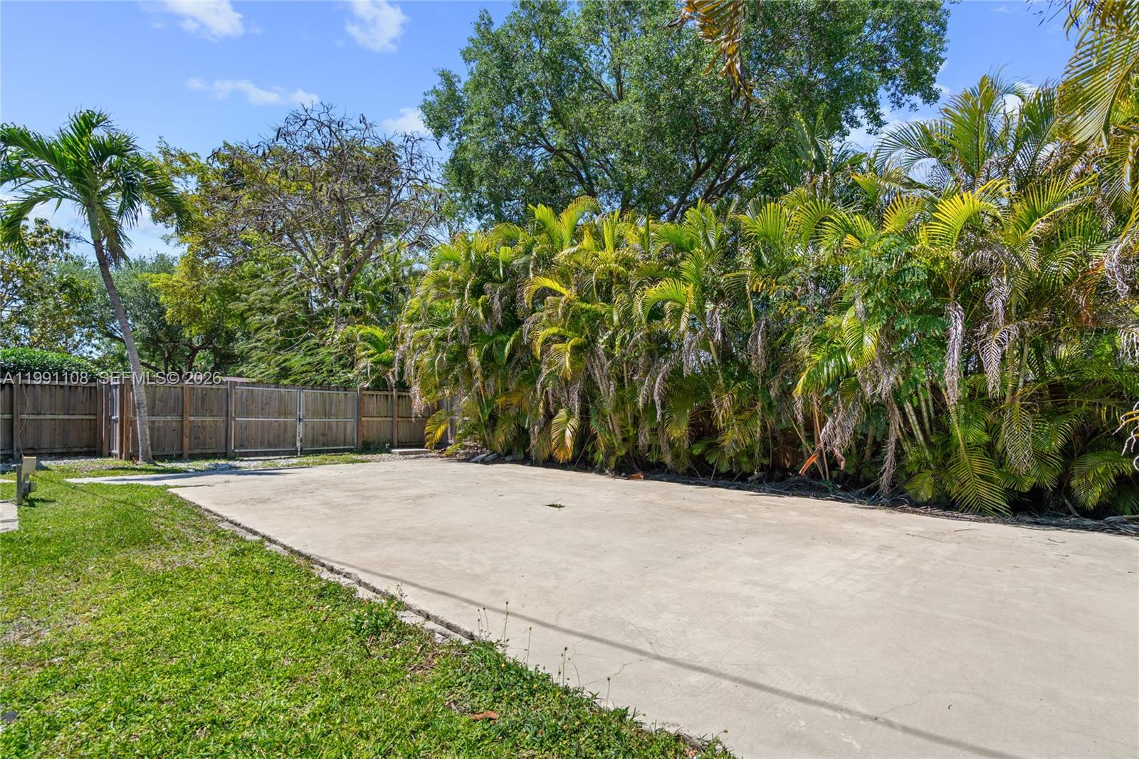8201 SW 150th Dr, Palmetto Bay FL 33158