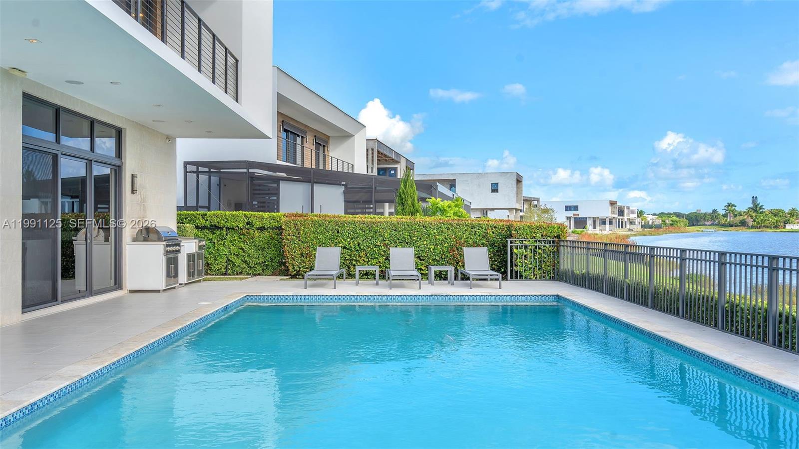 16772 Botaniko Dr S, Weston FL 33326