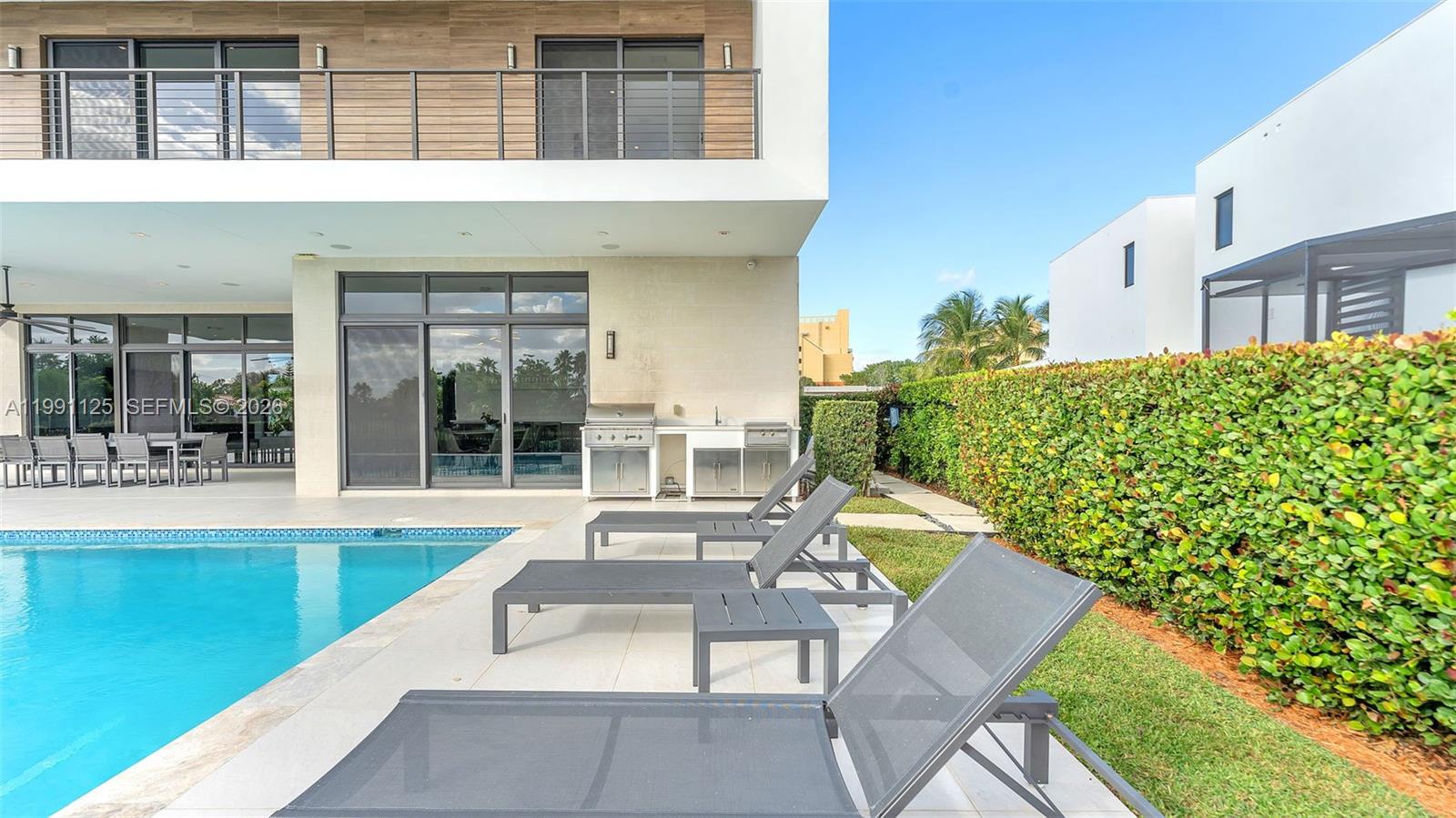 16772 Botaniko Dr S, Weston FL 33326