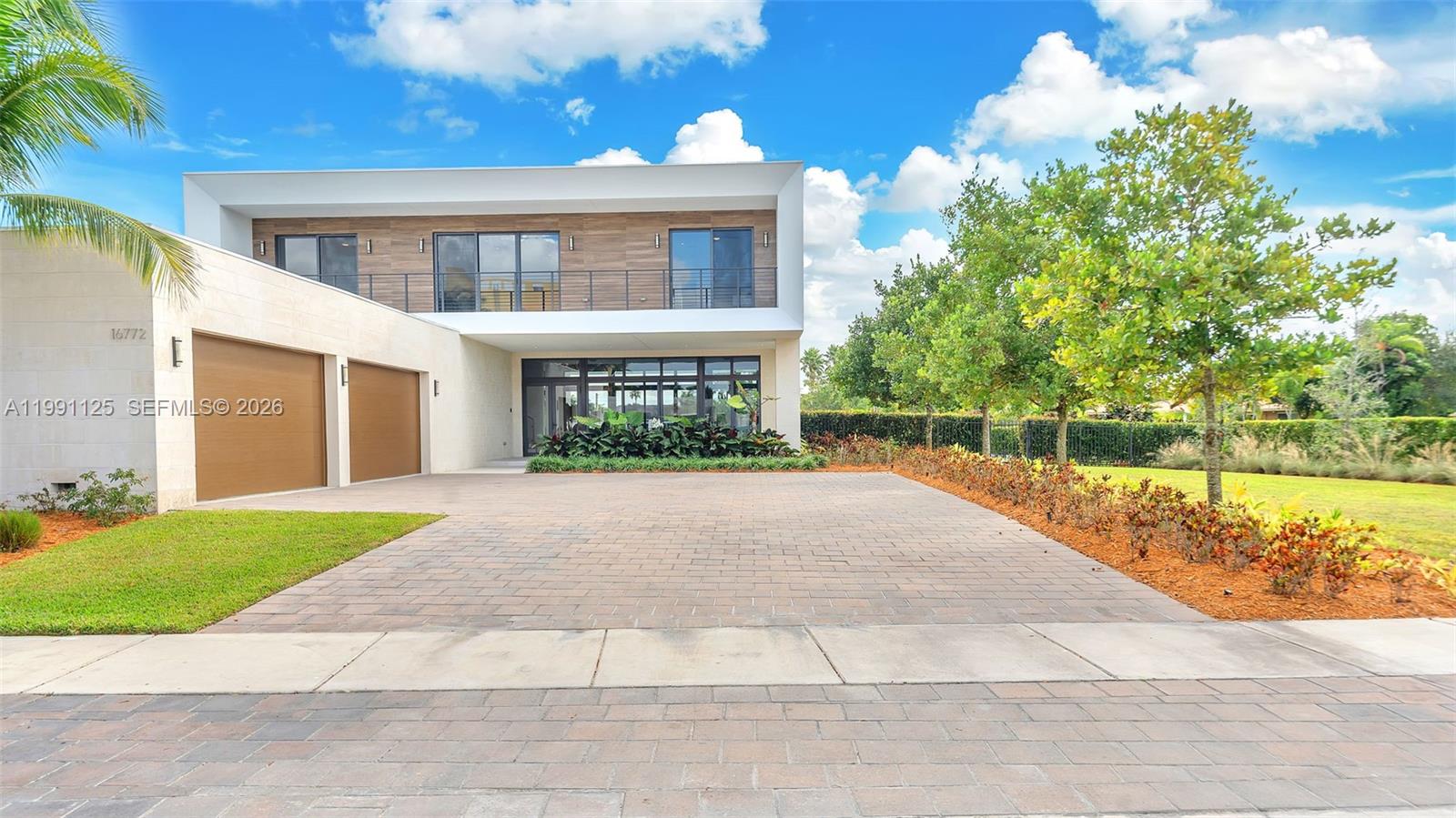 16772 Botaniko Dr S, Weston FL 33326